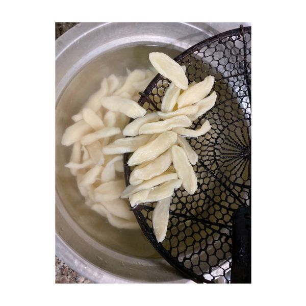 手工炸酱刀削面vs炸酱面