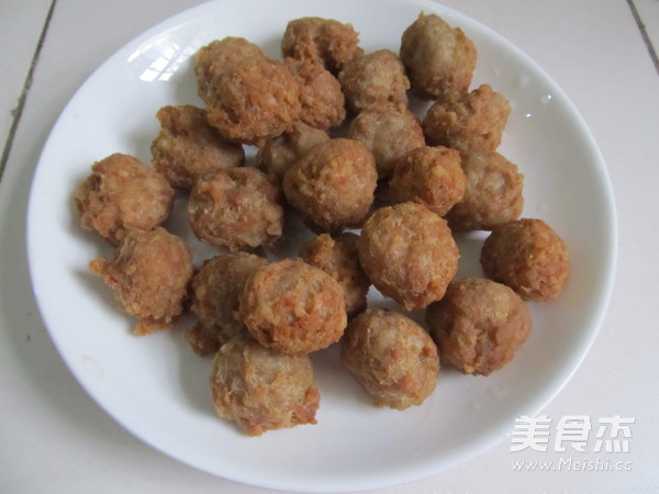 炸肉丸的家常做法