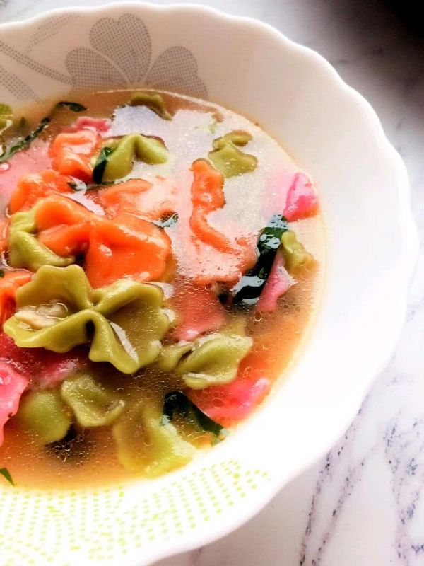 鸡汤三色蝴蝶面