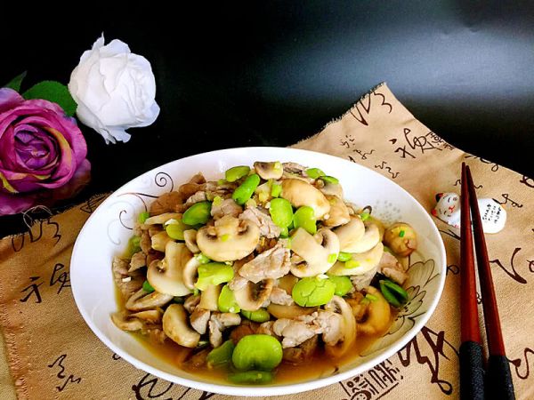 蘑菇豆瓣炒肉片