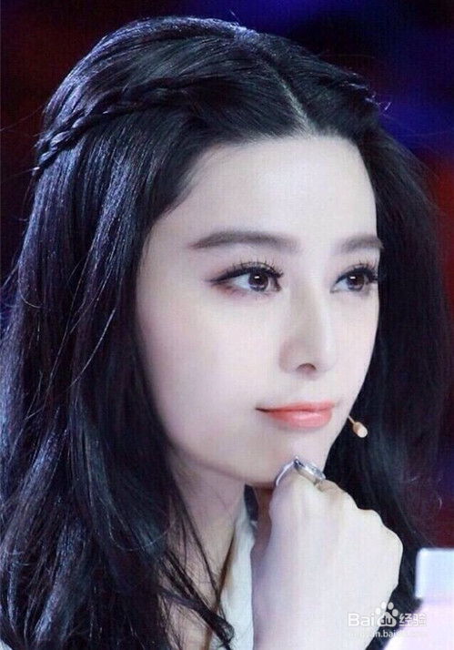 教你化淡妆的8个技巧，让你轻松玩转各种妆容。