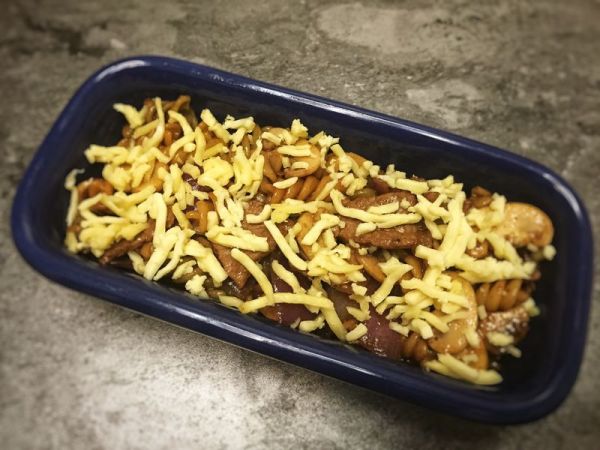 芝士焗黑椒牛肉意面