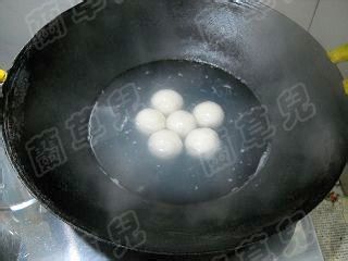 擂沙汤圆