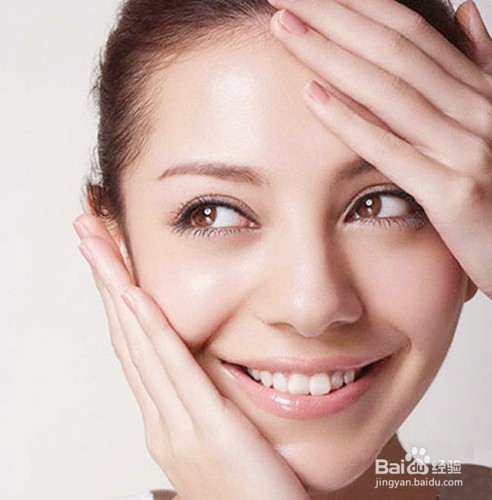 造成毛孔粗大的原因