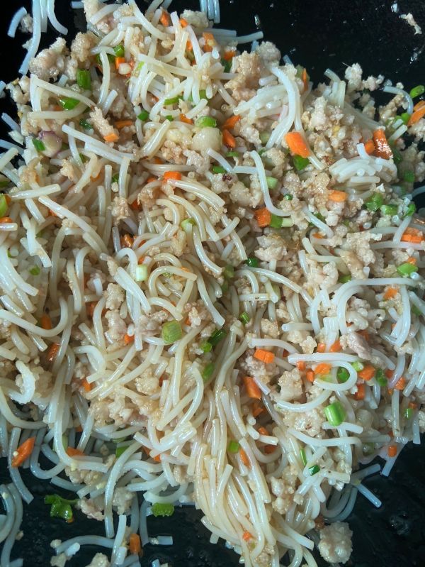 好吃的猪肉粉条包子