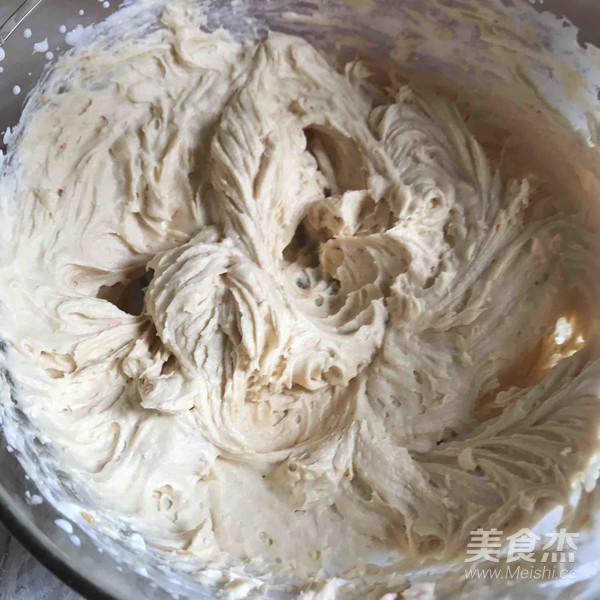 戚风蛋糕卷的做法