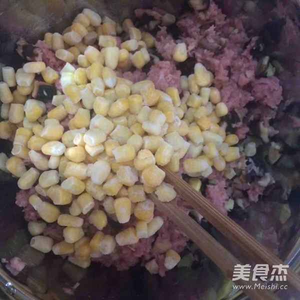 鸡肉香菇饺子