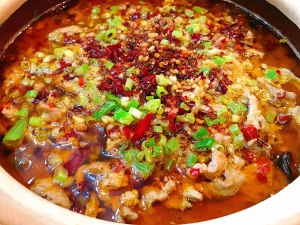 如何做出又香又辣的水煮肉片？