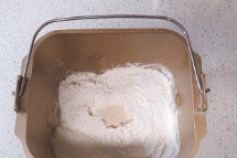 黑糖肉桂手斯包