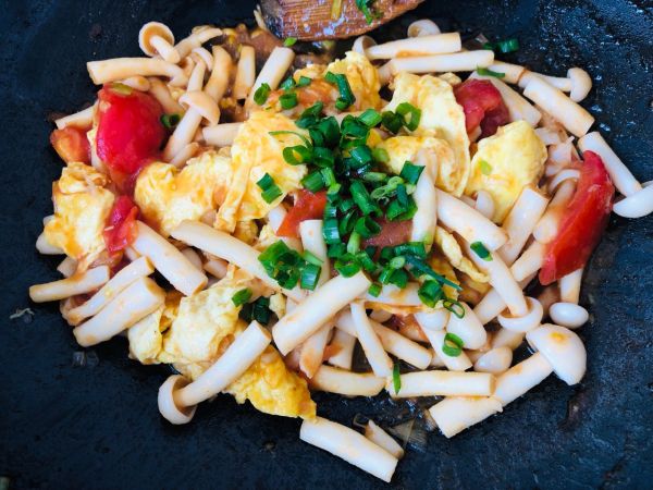 番茄海鲜菇炒鸡蛋