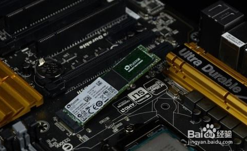 电脑装了固态硬盘散热器超负荷运转应该怎么办