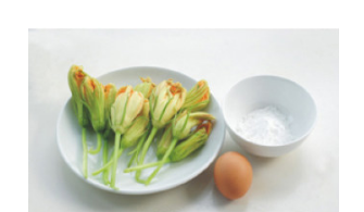 酥炸南瓜花的做法步骤