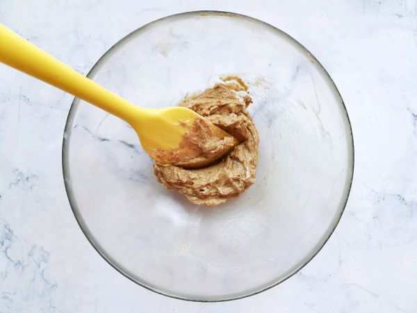 咖啡焦糖坚果磅蛋糕