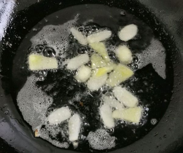 油渣粉皮小白菜