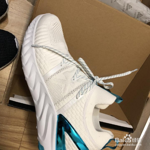 匹克态极2.0鞋带旋钮怎么用