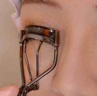 下垂眼角妆容怎么化使双眼萌动而有神