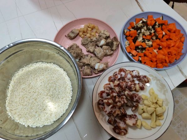 鲜香排骨糯米饭