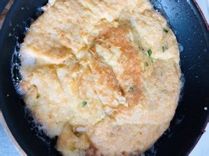 剩米饭的一百种吃法之米饭鸡蛋饼