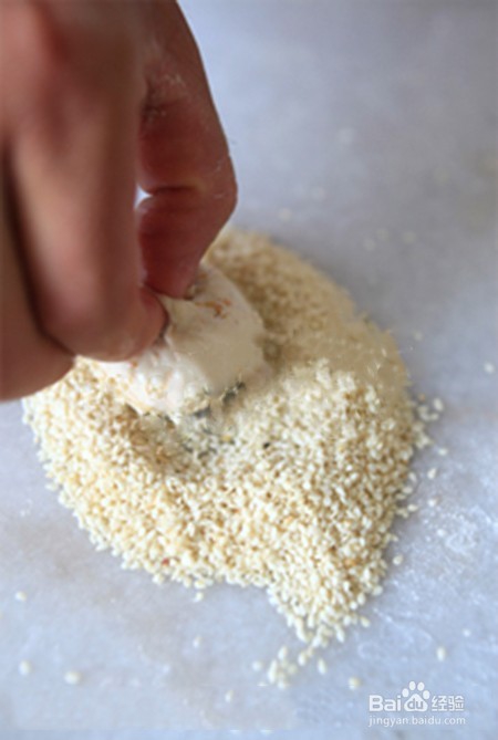 怎么做DIY芝麻面包球