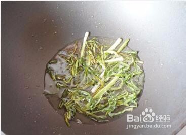 好吃、做法又简单的葱油拌面的做法