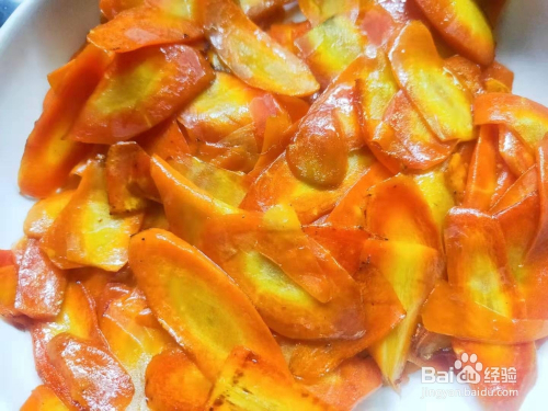 素炒胡萝卜片---便秘小菜谱.