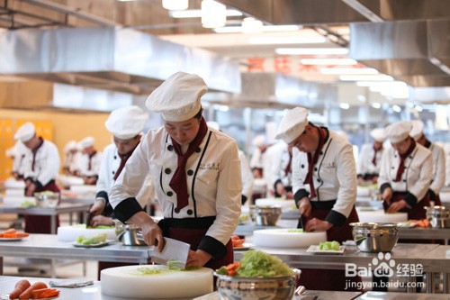 大学生就业难学厨师怎么样