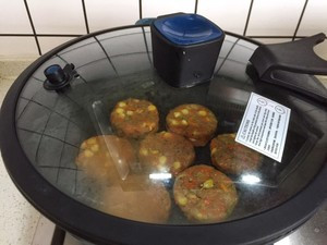 鸡胸肉时蔬饼的做法