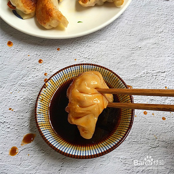 教你做洋葱猪肉煎饺