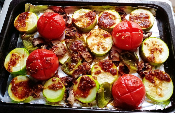 蒜蓉黑椒汁烤时蔬