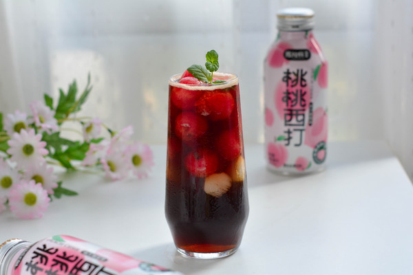 咖啡西瓜桃汁饮