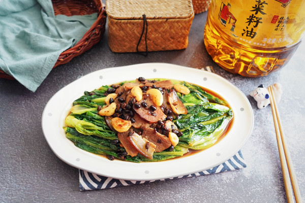 咸熏肉炒豉香油麦菜
