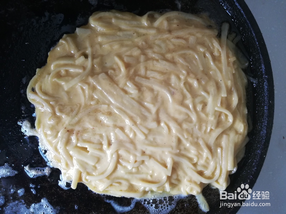外酥里嫩的香煎土豆丝饼