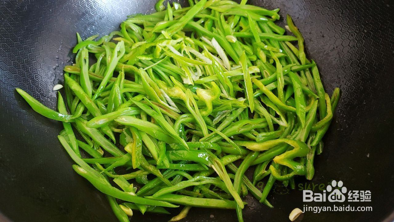 青炒葱椒扁豆丝的做法