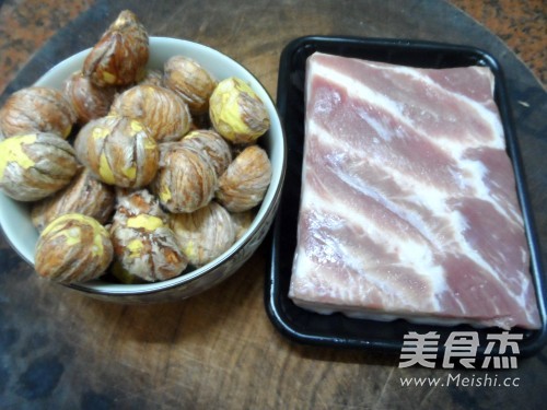 栗子红烧肉的做法