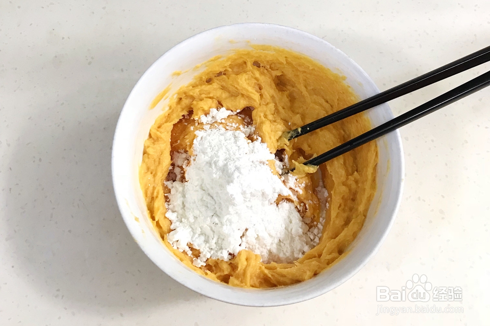 怎么做鸡胸肉三文鱼肠（宝宝辅食）？