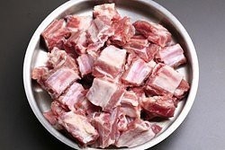 健康养生佳品竹笋烧排骨的做法