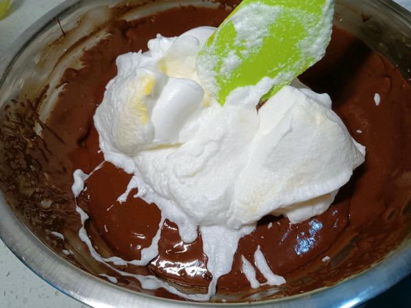 巧克力夹层古早蛋糕