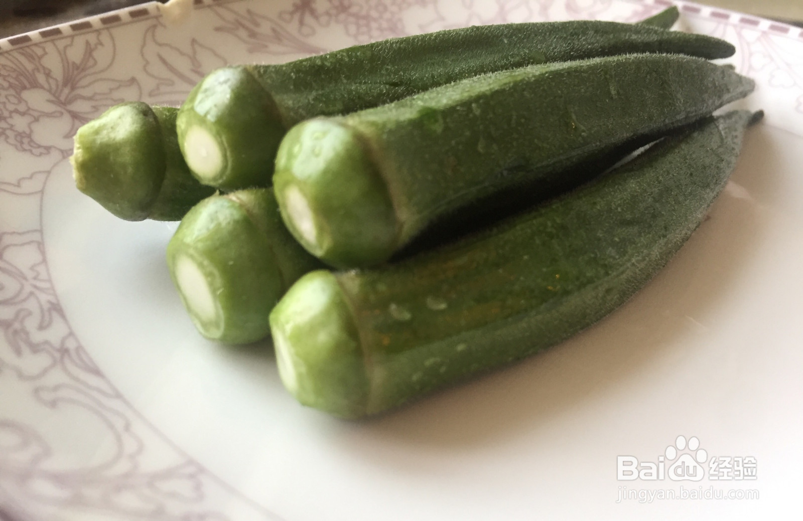 秋葵拌豆腐的做法