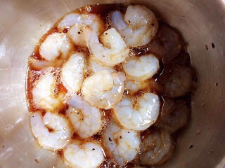 培根虾仁披萨的做法