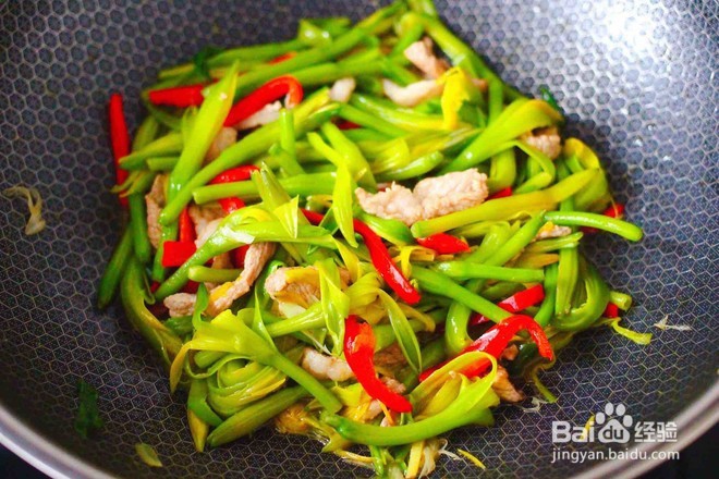 怎么样做美味的黄花菜炒猪肉