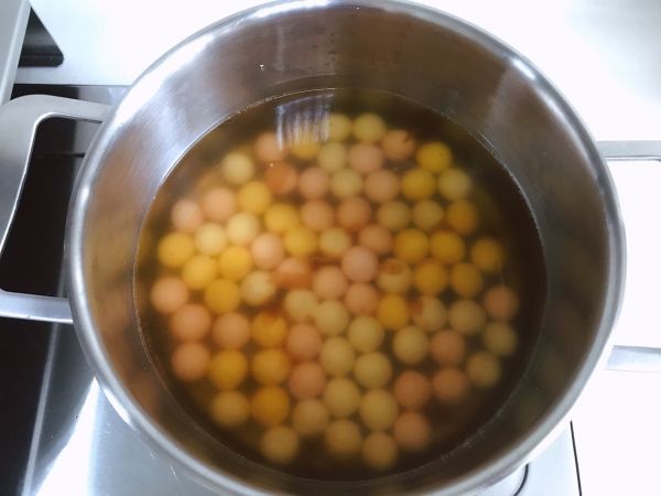 三色汤圆黑糖银耳汤