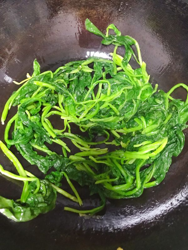 菠菜鸡蛋才不涩