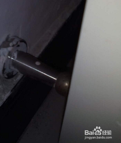 门吸的安装方法