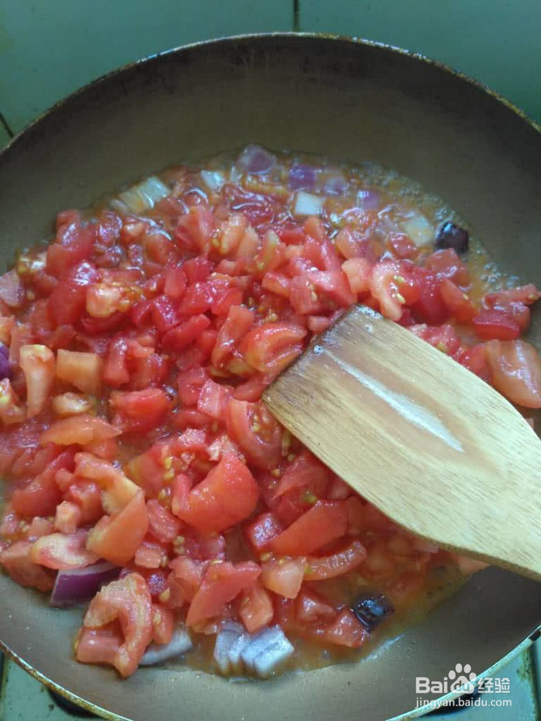 西红柿炖牛腩的做法