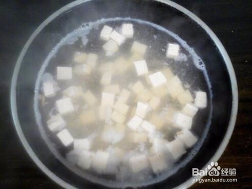 小白菜豆腐汤的居家做法