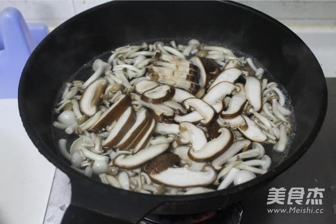 家乐【炆炖系列浓汤宝】 菌菇蔬菜汤