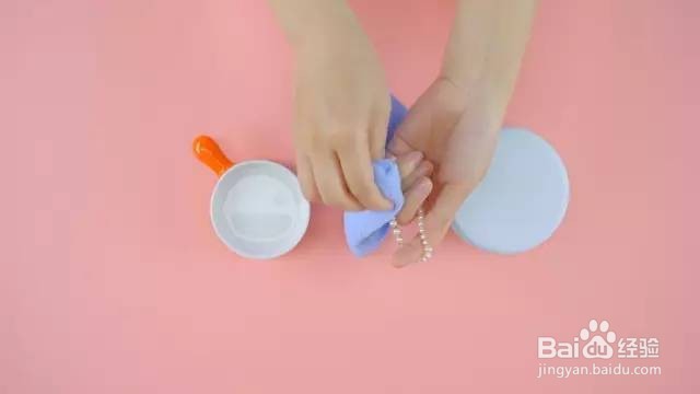 怎样让首饰变得像新的一样，只需三招