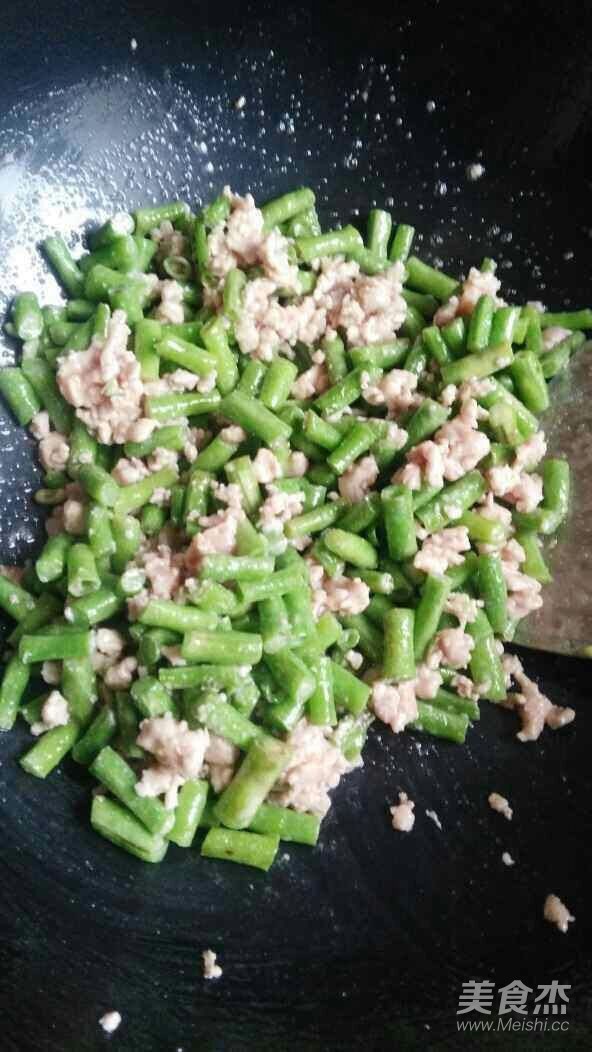 肉末香干炒豆角