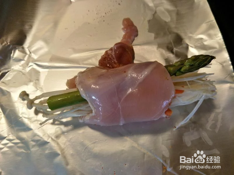 芦笋金针菇鸡腿卷怎么做