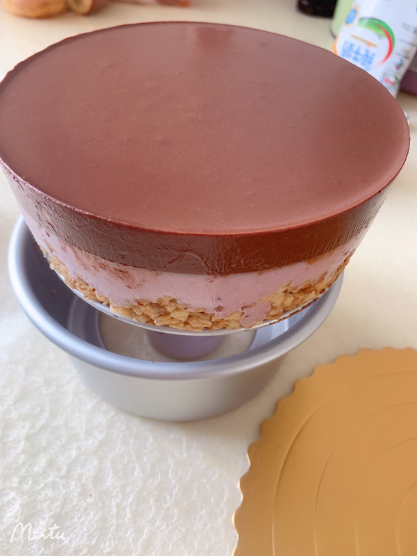 美味酸奶巧克力慕斯